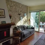La Cour Du Moulin/t3/centre-ville/wi-fi/terrasse Casa vacanze La Rochelle (Charente-Maritime)