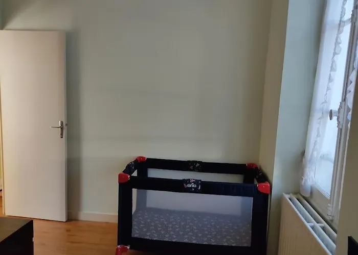 La Cour Du Moulin/t3/centre-ville/wi-fi/terrasse Casa de Férias