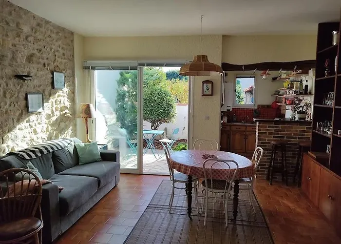 Casa de Férias La Cour Du Moulin/t3/centre-ville/wi-fi/terrasse *